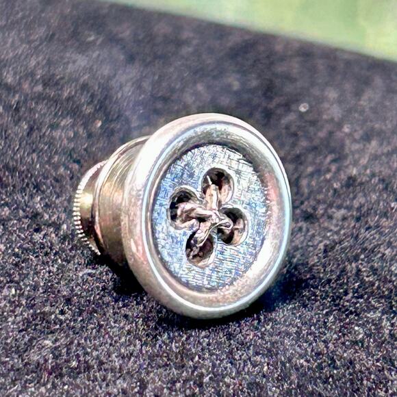 Vintage Button Design Tie Tack Pin – Silver Tone Men’s Accessory - Picture 1 of 16